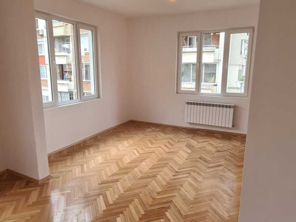 Тристаен апартамент в София, Зона Б-5 - 115 кв.м за 2044 €/кв.м - Снимка #1