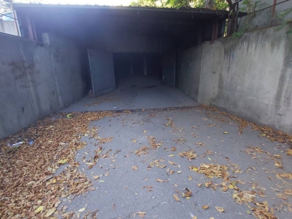 Гараж / Паркомясто в Плевен, Сторгозия - 19 кв.м за 1106 €/кв.м - Снимка #1