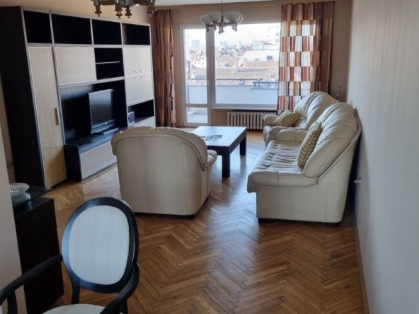 Дава се под наем Тристаен апартамент в София, Гео Милев - 75 кв.м за 749 € - Снимка #1