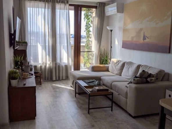 Дава се под наем Тристаен апартамент в София, Кръстова вада - 93 кв.м за 700 € - Снимка #1