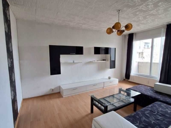 Дава се под наем Тристаен апартамент в София, Дружба 2 - 67 кв.м за 409 € - Снимка #1