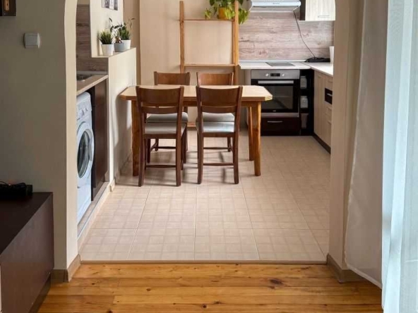 Дава се под наем Двустаен апартамент в София, Света Троица - 50 кв.м за 550 € - Снимка #1