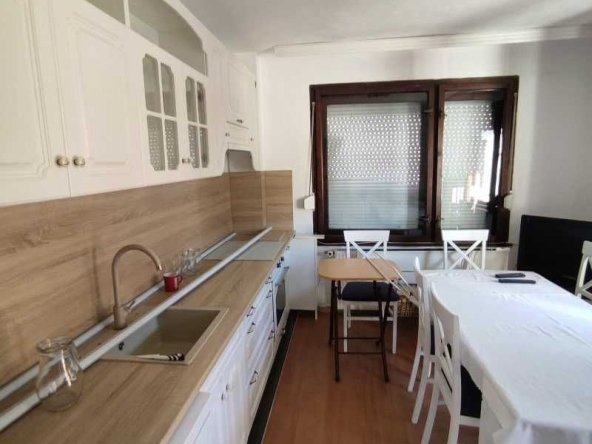 Къща в Велинград - 600 кв.м за 800 €/кв.м - Снимка #1