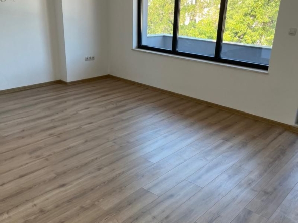 Дава се под наем Офис в Пловдив, Мараша - 49 кв.м за 357 € - Снимка #1