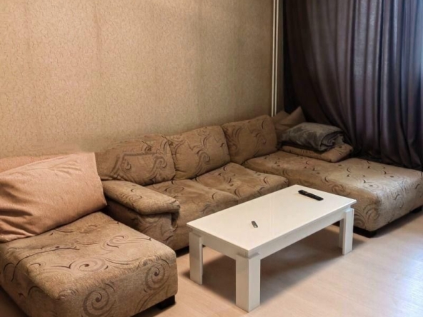 Дава се под наем Тристаен апартамент в София, Света Троица - 90 кв.м за 649 € - Снимка #1