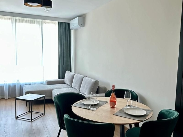 Дава се под наем Двустаен апартамент в София, Кръстова вада - 82 кв.м за 825 € - Снимка #1