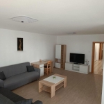 Дава се под наем Тристаен апартамент в Пловдив, Младежки Хълм - 130 кв.м за 598.23 € - Снимка #1