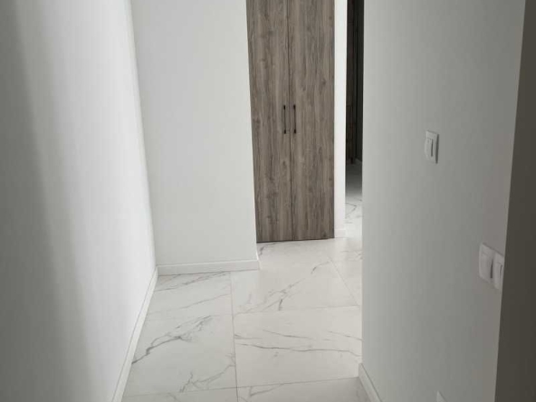 Дава се под наем Двустаен апартамент в София, Витоша - 63 кв.м за 854.25 € - Снимка #1