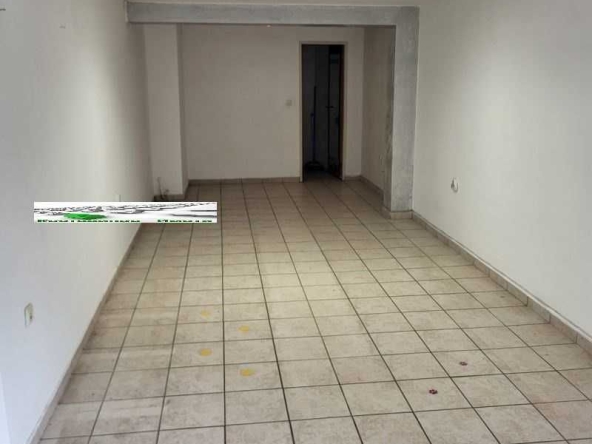 Дава се под наем Магазин в Пловдив, Център - 33 кв.м за 306 € - Снимка #1