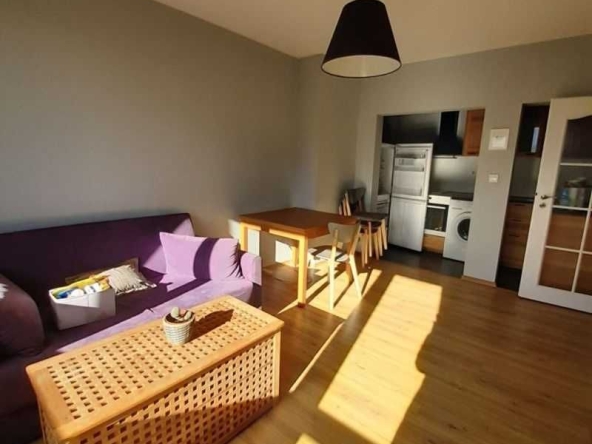 Дава се под наем Тристаен апартамент в София, Дианабад - 105 кв.м за 648.21 € - Снимка #1