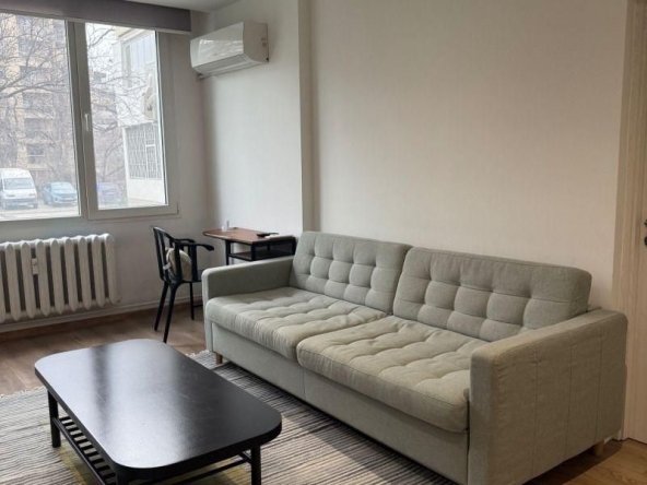Дава се под наем Двустаен апартамент в София, Изток - 60 кв.м за 787.95 € - Снимка #1