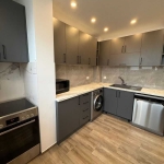 Дава се под наем Тристаен апартамент в София, Зона Б-19 - 106 кв.м за 847.62 € - Снимка #1