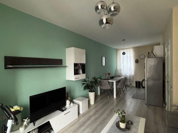 Дава се под наем Двустаен апартамент в София, Дружба 2 - 60 кв.м за 947.58 € - Снимка #1