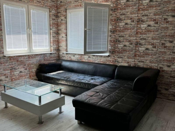 Дава се под наем Етаж от къща в София, Горубляне - 65 кв.м за 647.19 € - Снимка #1