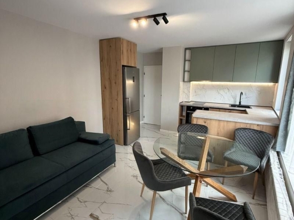 Дава се под наем Двустаен апартамент в София, Кръстова вада - 62 кв.м за 796.62 € - Снимка #1