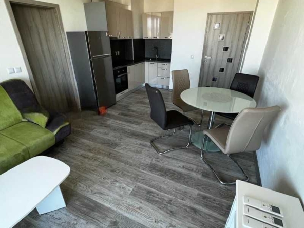 Дава се под наем Тристаен апартамент в София, Люлин 2 - 100 кв.м за 612 € - Снимка #1