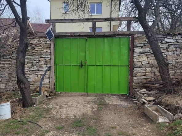 Къща в с. Негушево, Област София-област - 300 кв.м за 451 €/кв.м - Снимка #1