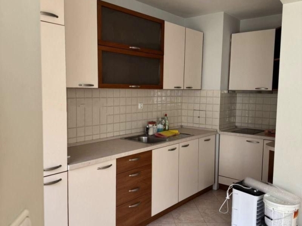 Дава се под наем Двустаен апартамент в София, Лозенец - 71 кв.м за 777.75 € - Снимка #1