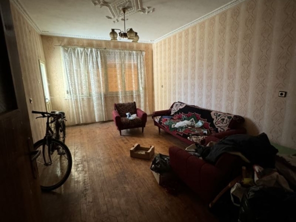 Многостаен апартамент в Мездра - 130 кв.м за 373 €/кв.м - Снимка #1