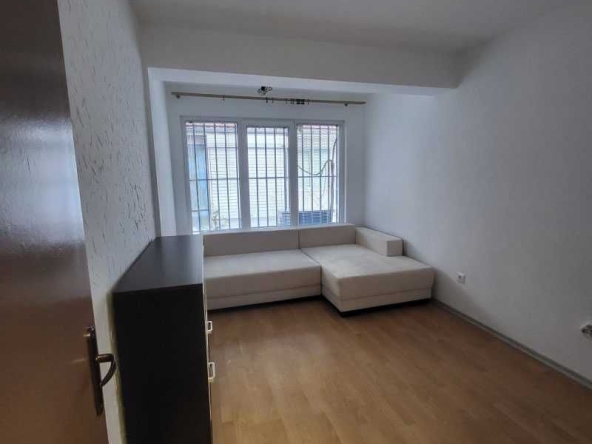 Дава се под наем Двустаен апартамент в София, Зона Б-18 - 38 кв.м за 518.67 € - Снимка #1