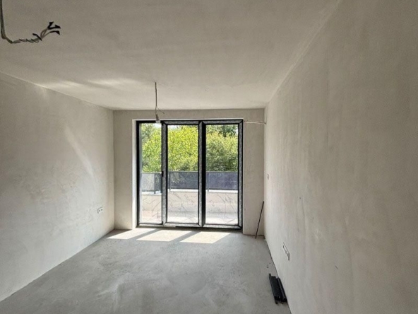 Тристаен апартамент в София, Триъгълника - 97 кв.м за 1275 €/кв.м - Снимка #1