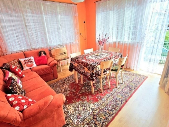 Етаж от къща в Мездра - 100 кв.м за 419 €/кв.м - Снимка #1