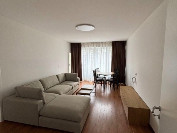 Дава се под наем Тристаен апартамент в София, Света Троица - 90 кв.м за 807.84 € - Снимка #1