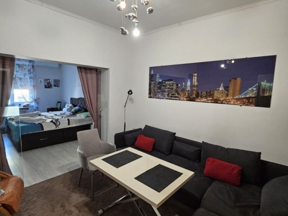 Двустаен апартамент в София, Център - 50 кв.м за 4398 €/кв.м - Снимка #1