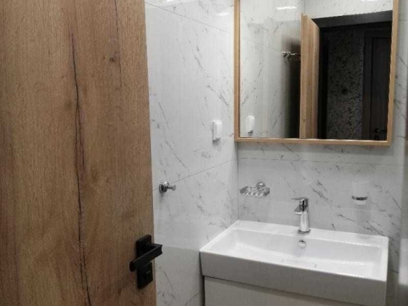 Дава се под наем Двустаен апартамент в София, Дианабад - 77 кв.м за 561 € - Снимка #1