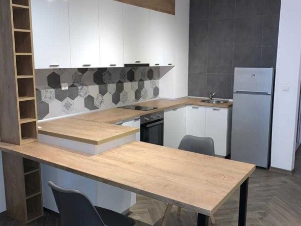 Дава се под наем Двустаен апартамент в София, Студентски град - 55 кв.м за 408 € - Снимка #1