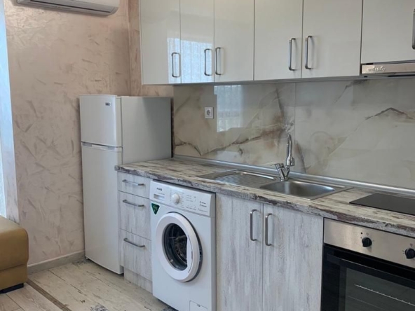 Дава се под наем Едностаен апартамент в Пловдив, Христо Смирненски - 40 кв.м за 335 € - Снимка #1