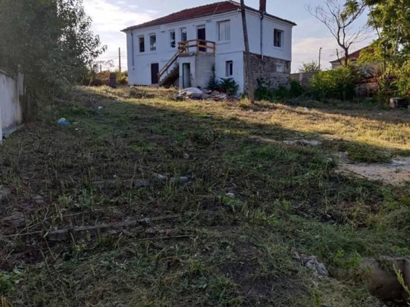 Къща в с. Извор, Област Бургас - 170 кв.м за 700 €/кв.м - Снимка #1