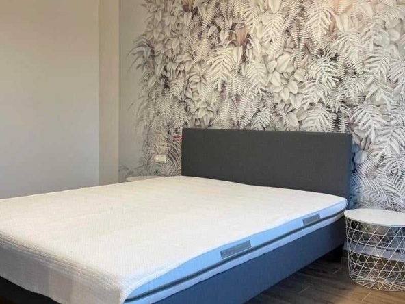 Дава се под наем Двустаен апартамент в София, Изток - 70 кв.м за 535.5 € - Снимка #1