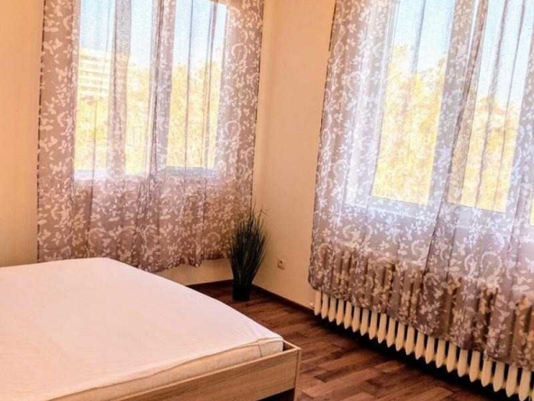 Дава се под наем Двустаен апартамент в София, Център - 55 кв.м за 650 € - Снимка #1