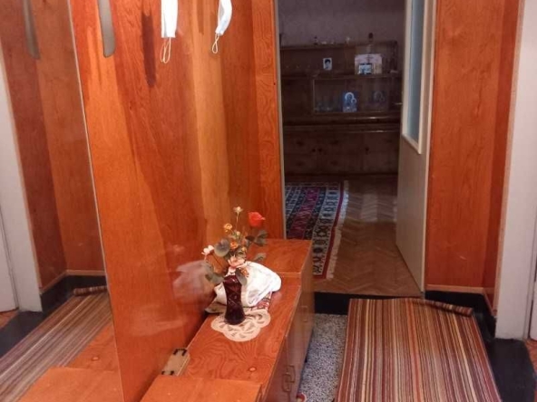 Четиристаен апартамент в Добрич, Център - 120 кв.м за 833 €/кв.м - Снимка #1