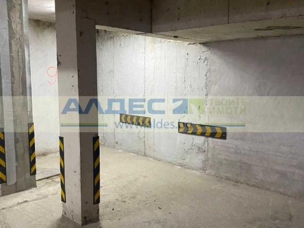 Дава се под наем Гараж / Паркомясто в София, Манастирски ливади - 11 кв.м за 127.5 € - Снимка #1