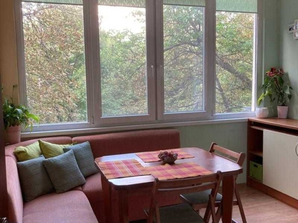 Дава се под наем Двустаен апартамент в София, Гоце Делчев - 60 кв.м за 325 € - Снимка #1