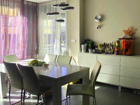 Дава се под наем Четиристаен апартамент в София, Овча купел - 120 кв.м за 568.14 € - Снимка #1