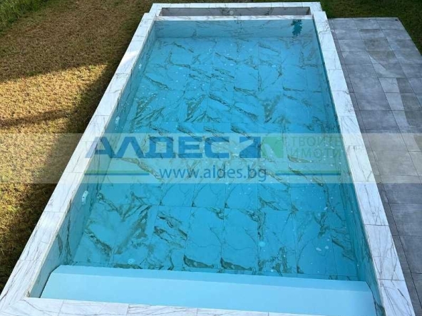 Дава се под наем Тристаен апартамент в София, Бояна - 341 кв.м за 4289.1 € - Снимка #1