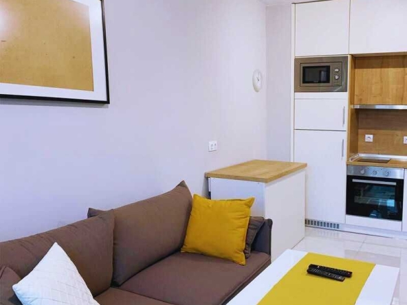 Дава се под наем Двустаен апартамент в София, Овча купел - 60 кв.м за 484.5 € - Снимка #1