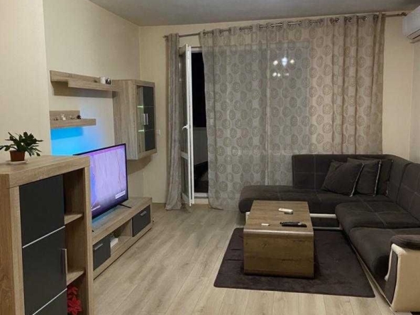 Дава се под наем Двустаен апартамент в София, Студентски град - 65 кв.м за 400 € - Снимка #1