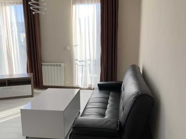 Дава се под наем Тристаен апартамент в София, Младост 2 - 90 кв.м за 500 € - Снимка #1