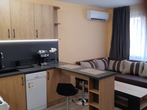 Дава се под наем Двустаен апартамент в Пловдив, Младежки Хълм - 64 кв.м за 510 € - Снимка #1