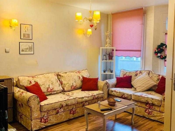 Дава се под наем Тристаен апартамент в София, Хладилника - 85 кв.м за 800 € - Снимка #1