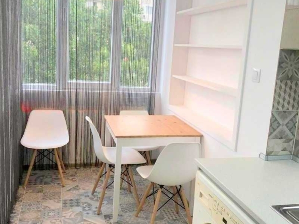 Дава се под наем Двустаен апартамент в София, Гео Милев - 50 кв.м за 550 € - Снимка #1