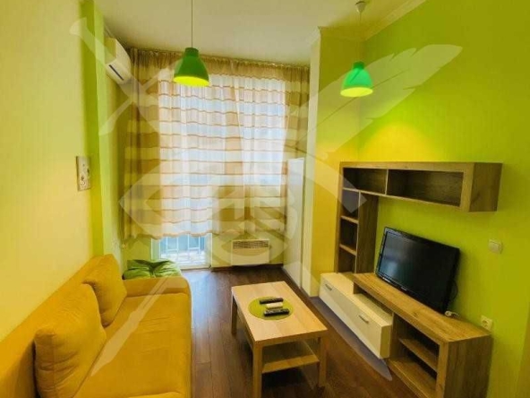 Дава се под наем Двустаен апартамент в Варна, Цветен квартал - 58 кв.м за 450 € - Снимка #1