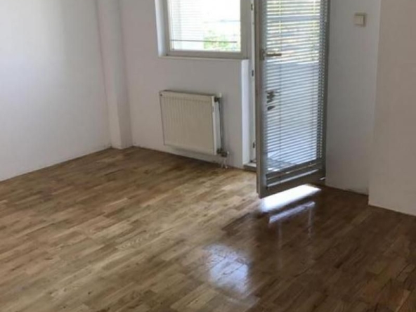 Дава се под наем Двустаен апартамент в София, Гоце Делчев - 70 кв.м за 609.45 € - Снимка #1