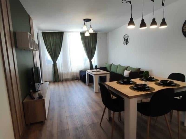 Дава се под наем Двустаен апартамент в София, Студентски град - 70 кв.м за 479.4 € - Снимка #1