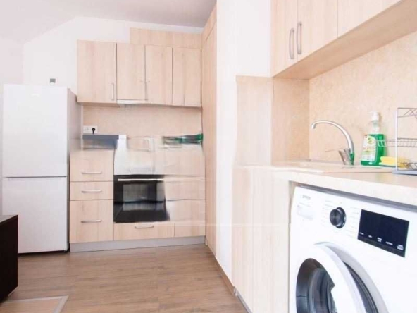 Дава се под наем Двустаен апартамент в София, 7-ми 11-ти километър - 65 кв.м за 650 € - Снимка #1