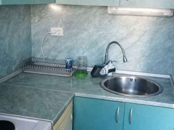 Дава се под наем Двустаен апартамент в Пловдив, Кършияка - 65 кв.м за 348.84 € - Снимка #1